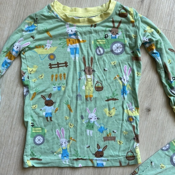 Little Sleepies bunny pajamas size 12-18 months - Picture 2 of 4